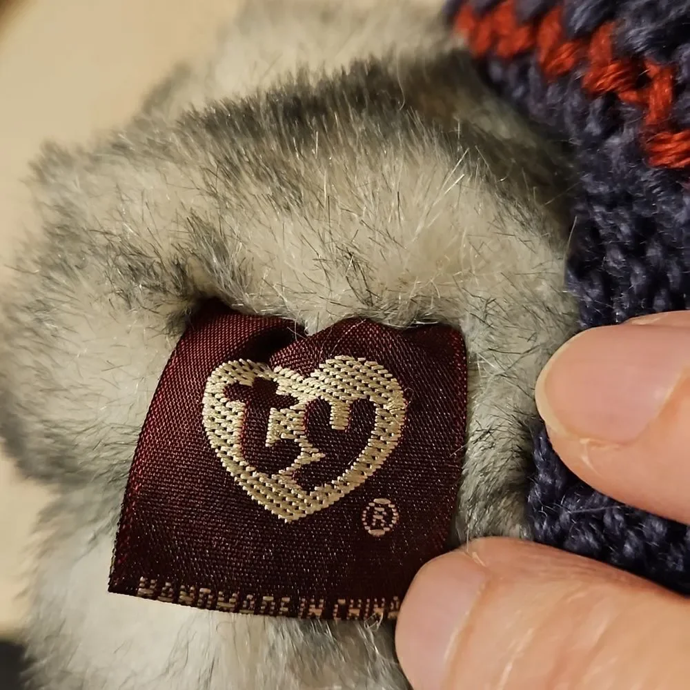 Attic treasure beanie baby, with tag 3rd edition. Whiskers